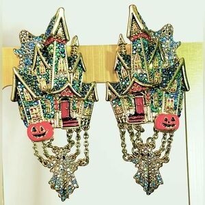 Heidi Daus 🆕 “Ghost Story” HUGE Crystal & Enamel dangle clip on earrings